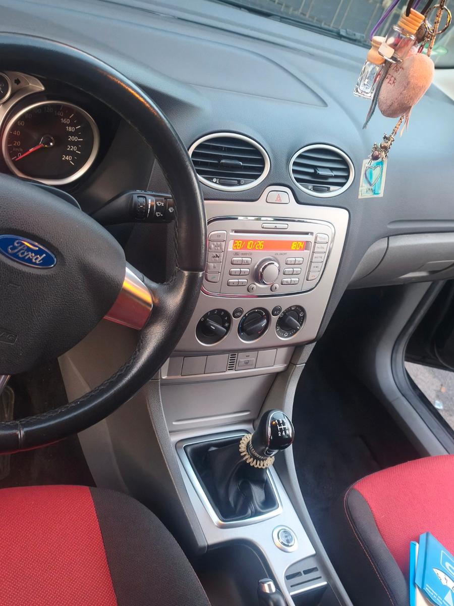 Ford Focus 2009 — photo 6