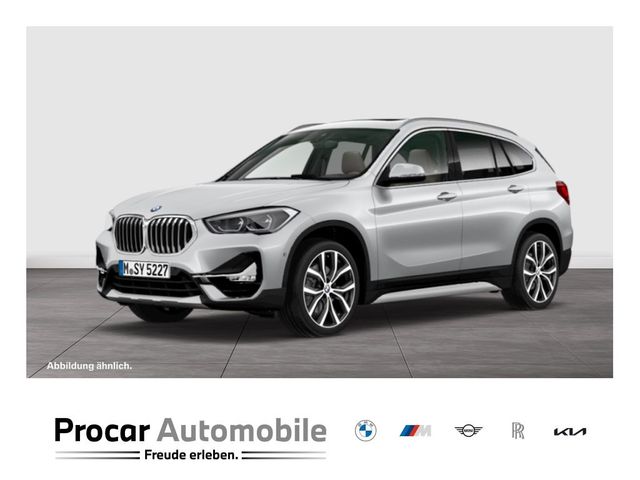 BMW X1 xDrive25i xLine HUD PANO RFK NAVI LED DAB