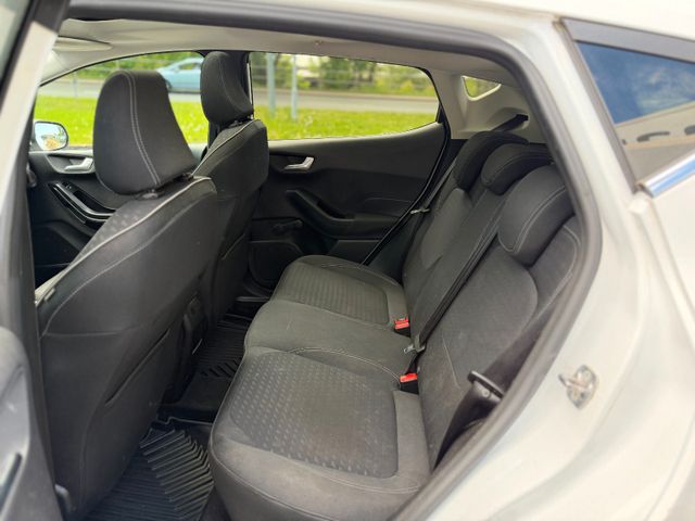 Ford Fiesta *SHZ*LED*LHZ*AC*MFL*PANO*