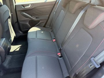 Ford Focus - 9