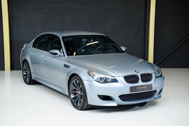 BMW M5 V10 (E60) NL Auto