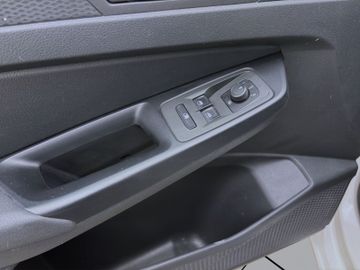 Volkswagen Caddy - 10