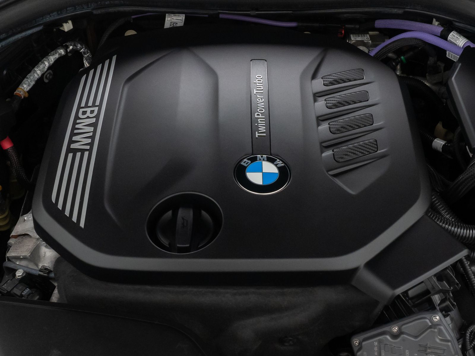 Fahrzeugabbildung BMW 520e Alarm 4xKlima Kamera HUD DAB DisplKey Sport