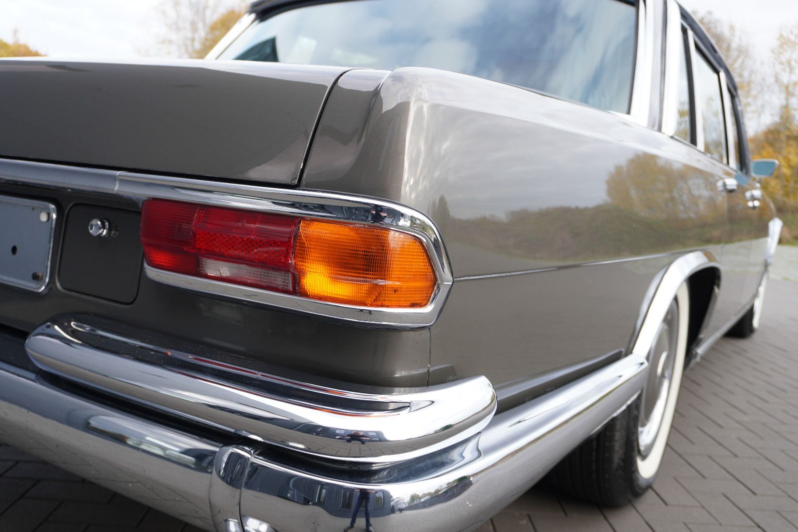 Fahrzeugabbildung Mercedes-Benz 600