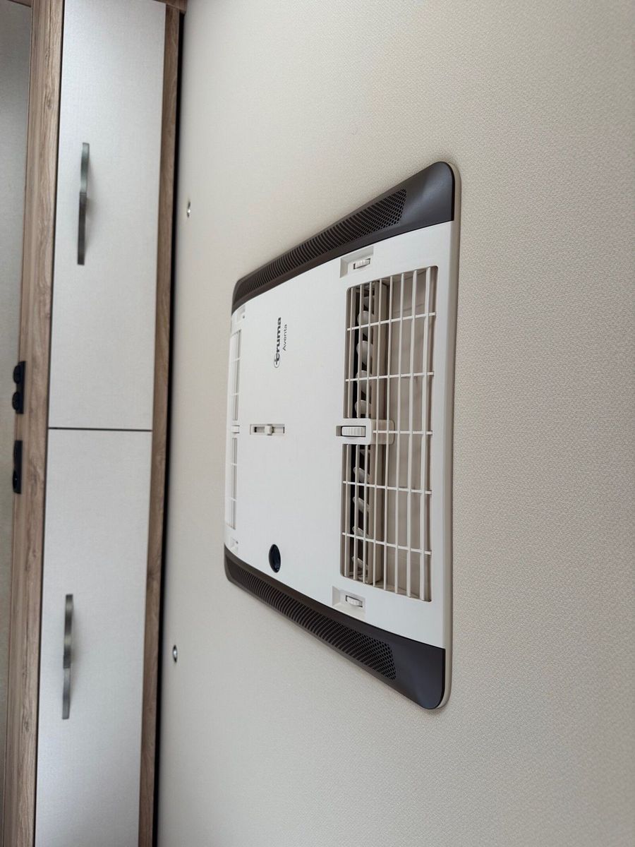 Fahrzeugabbildung Eura Mobil Profila RS PRS 695 EB Dachklima/Mondial/Lithium