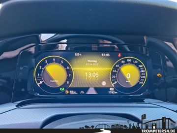 Fahrzeugabbildung Volkswagen Golf 8 Active 1.5 eTSI DSG Navi Pro ACC Kamera