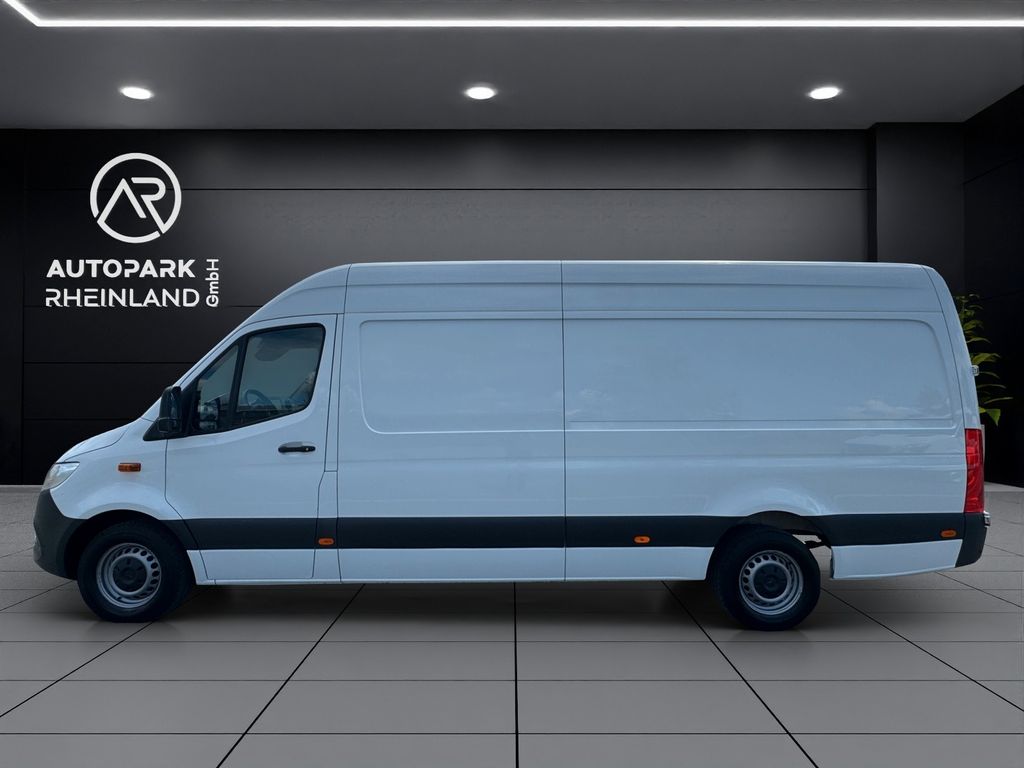 Image of Mercedes-Benz Sprinter
