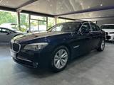 BMW 750i / Glasdach /360°KAMERA /Soft-Close / 1.HAND - BMW 7er Reihe mit Benzin-Antrieb