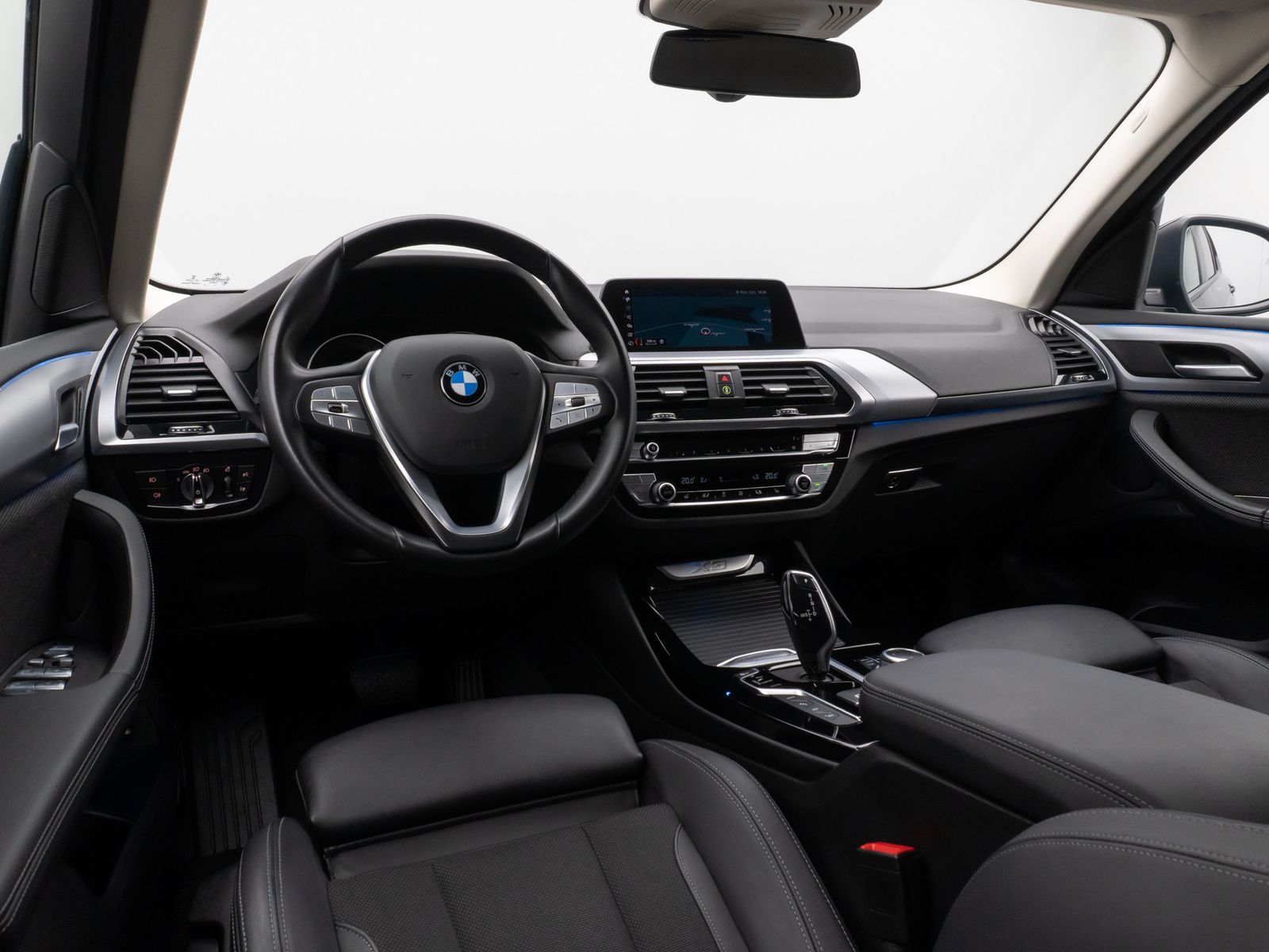 Fahrzeugabbildung BMW X3 xD30e 360° HUD DAB HiFi Leder Sport 18Zoll