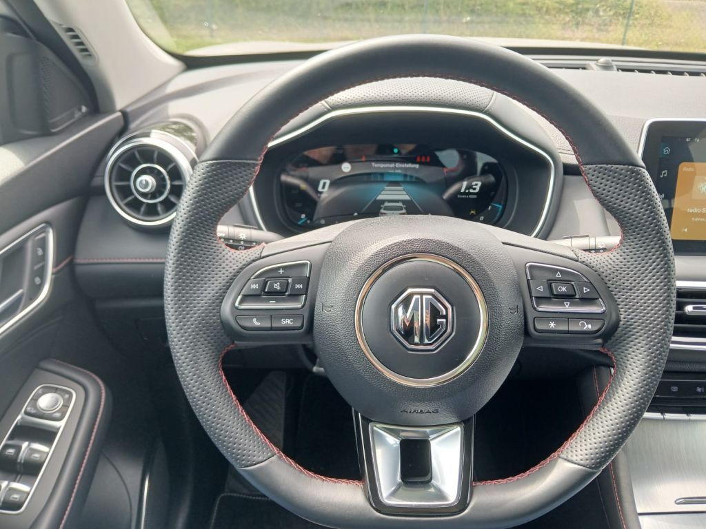 Fahrzeugabbildung MG HS 1.5 Benzin Automatik Comfort *Cam*Shz*NAVI*