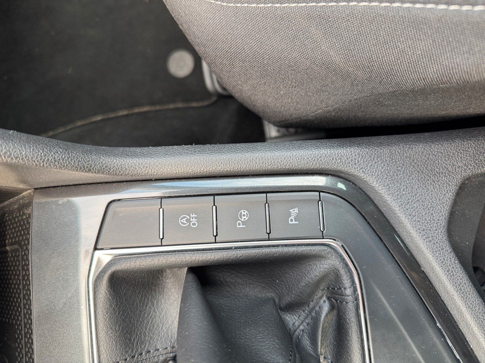 Fahrzeugabbildung Volkswagen Tiguan Life ACTIVE 1.5 TSI