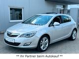 Opel Astra J Lim. 1.6 TURBO *NAVI-LEDER-S.DACH-XENON* - Opel Astra aus 2010: Turbo