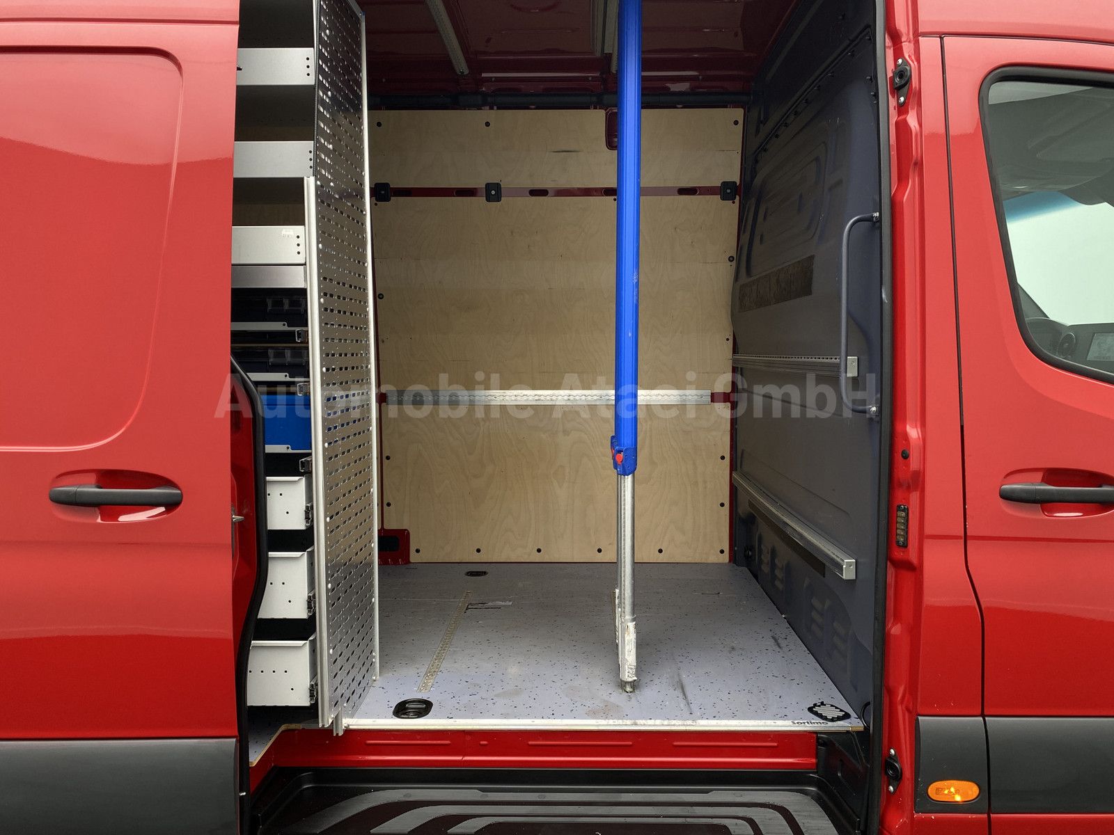 Fahrzeugabbildung Mercedes-Benz Sprinter 316 *Werkstatt+Dachträger* (6283)