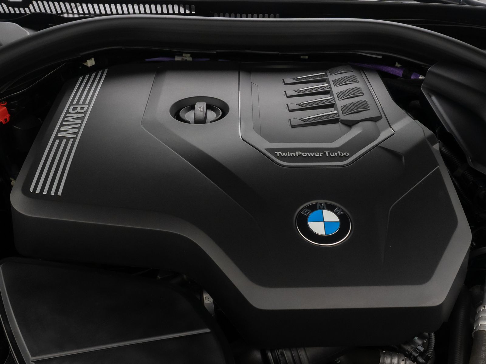 Fahrzeugabbildung BMW 520i Kamera DAB CockPitPro StandhzgAlarm LED