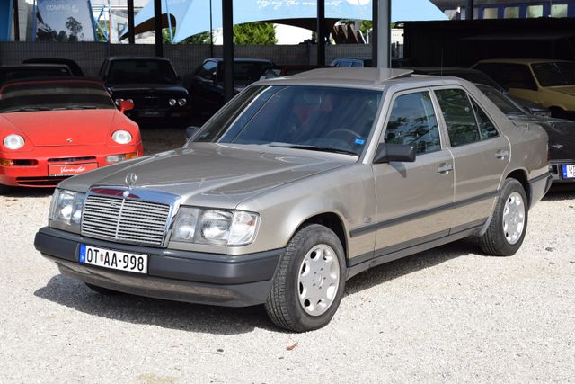 Mercedes-Benz 200E W124 66K km