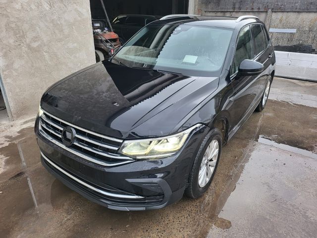 Volkswagen VOLKSWAGEN TIGUAN 1.5 TSI 150CV  ACTIVE FULL