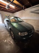 Audi A3 1.9 TDI mit Anhängerkupplung,klima - Audi A3 aus 2000: 1.9