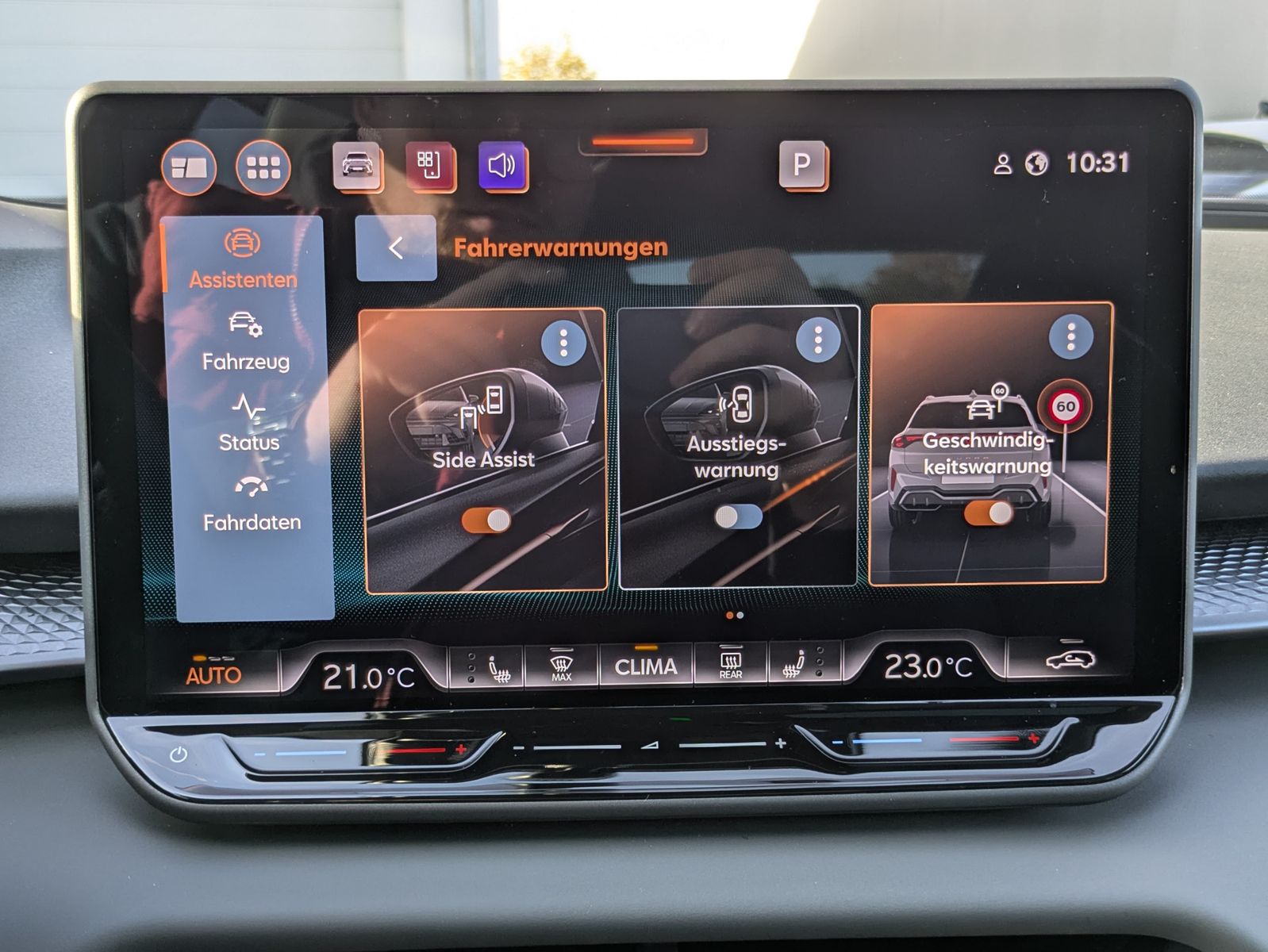 Fahrzeugabbildung CUPRA Terramar 2.0 TSI 4D VZ HUD*MATRIX*PANO*DCC*20"