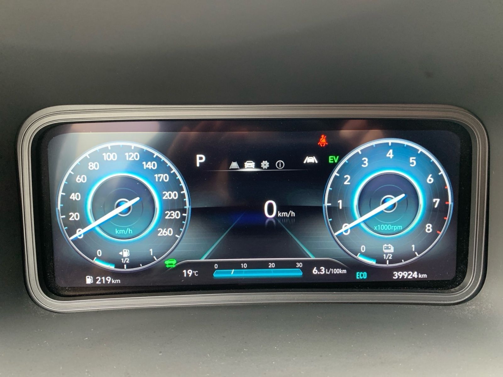 Fahrzeugabbildung Hyundai KONA 1.6 GDI Trend Hybrid Allwetter