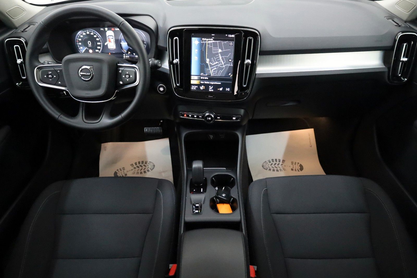 Fahrzeugabbildung Volvo XC40 T4 Recharge, Inscription,Navi,ACC, CarPlay