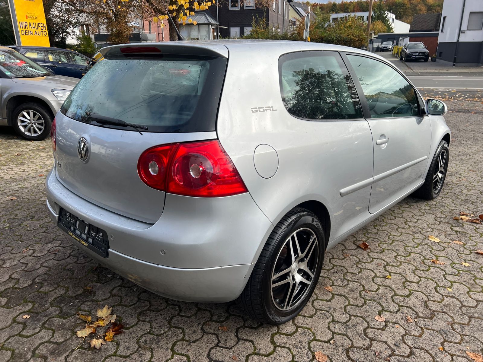 Fahrzeugabbildung Volkswagen Golf V Lim. 1.4 Goal