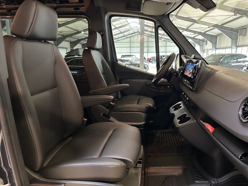 Fahrzeugabbildung Mercedes-Benz Sprinter 319 CDI Kasten PRO Standard 360 AUT LED