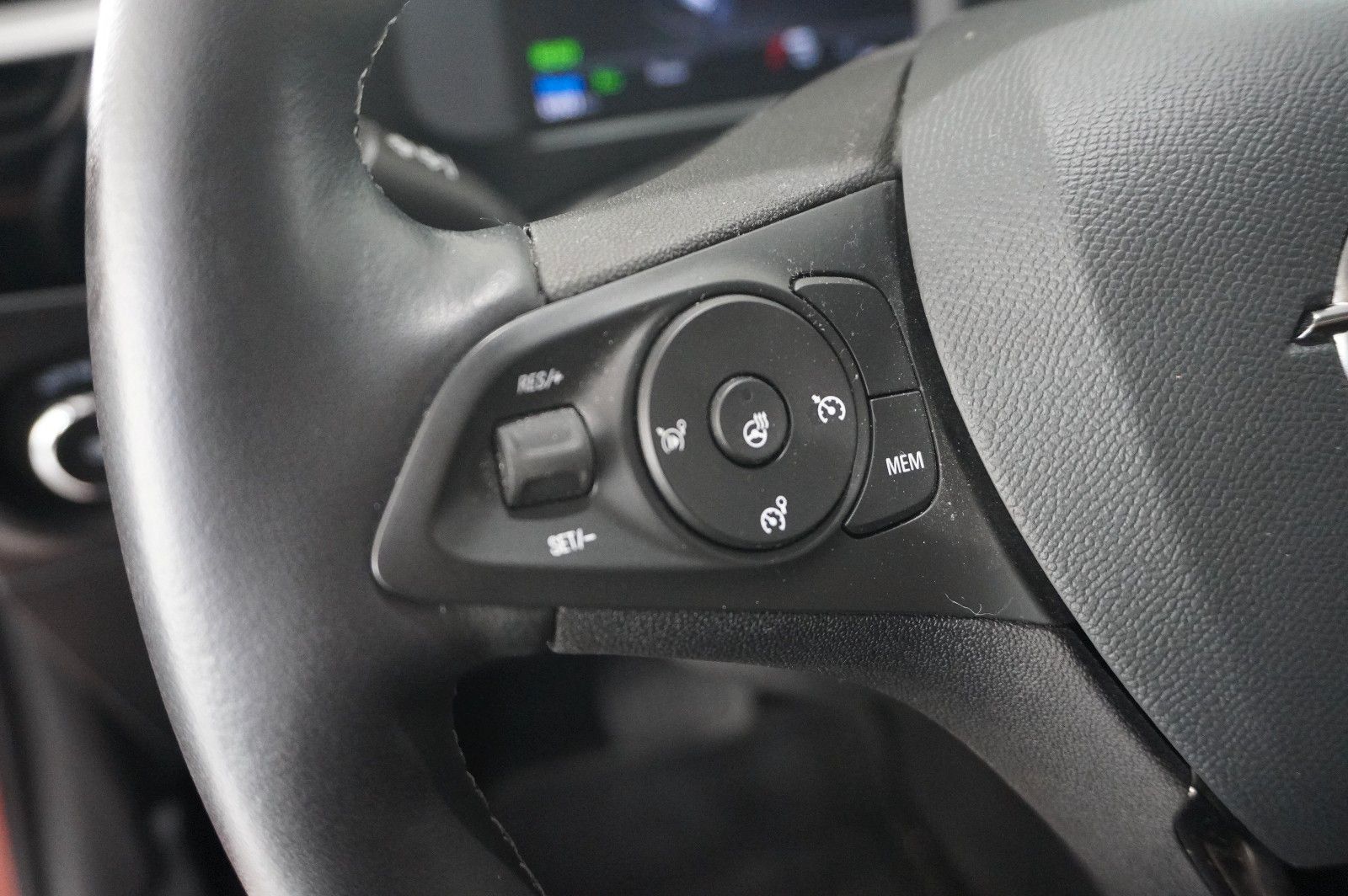 Fahrzeugabbildung Opel Corsa-e F EDITION 3-PHASIG NAVI/VIRT./SPORT/DAB+