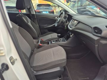 Opel Grandland (X) - 11