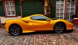Ferrari F8 Spider Einmalige Traumhafte Farbe - Ferrari in Gelsenkirchen