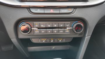 Kia Ceed SW 1.5T DCT7 48V Ultimate Edition PDC Navi