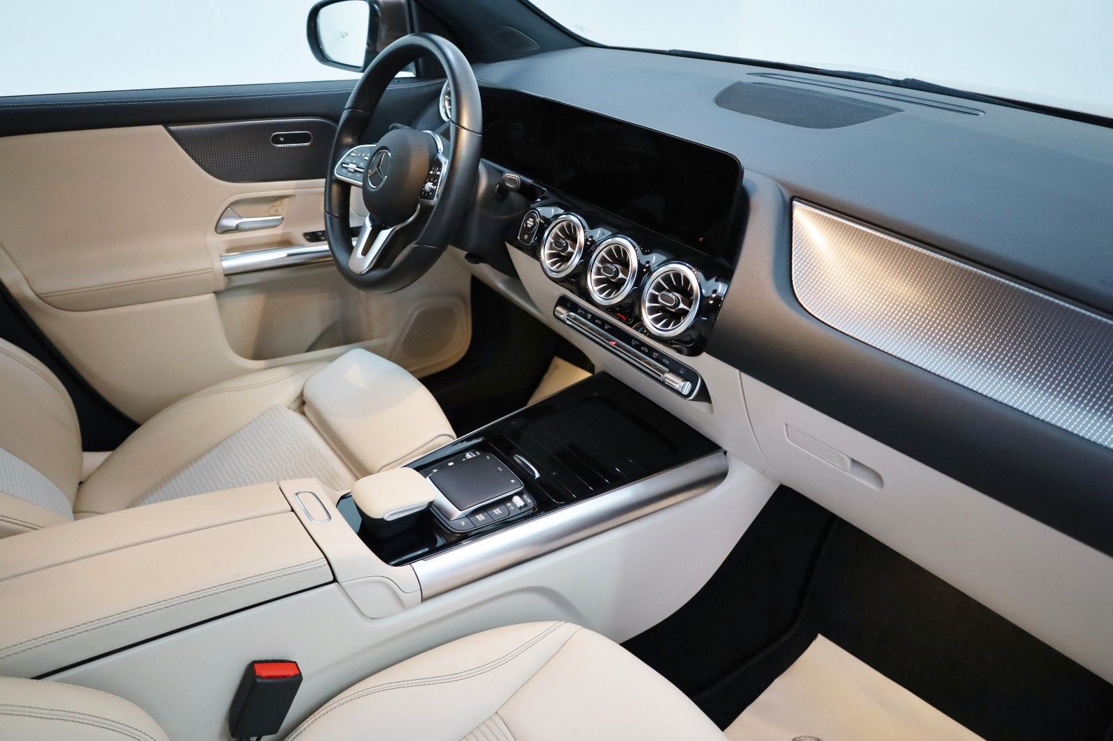 Fahrzeugabbildung Mercedes-Benz GLA 200 d Progressiv,T.Leder,Navi,LED,Kamera,SD
