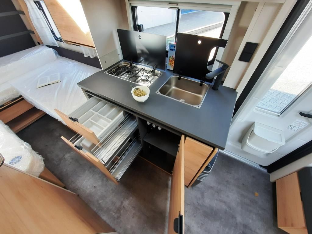Fahrzeugabbildung Dethleffs Camper 460 EL Verfüg. /Sparen Sie 1.716,- €
