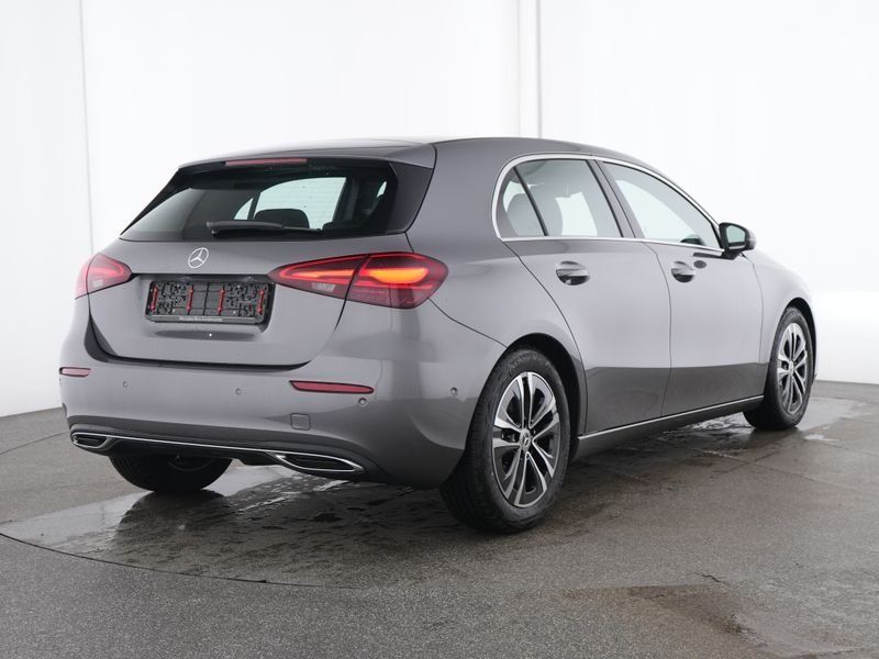 Fahrzeugabbildung Mercedes-Benz A 180 d Progressive Advanced*Kamera*CarPlay*LED*