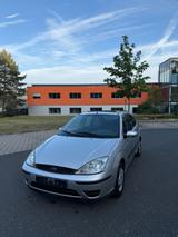 Ford Focus 1.4 - - Ford Focus aus 2002: Kombi