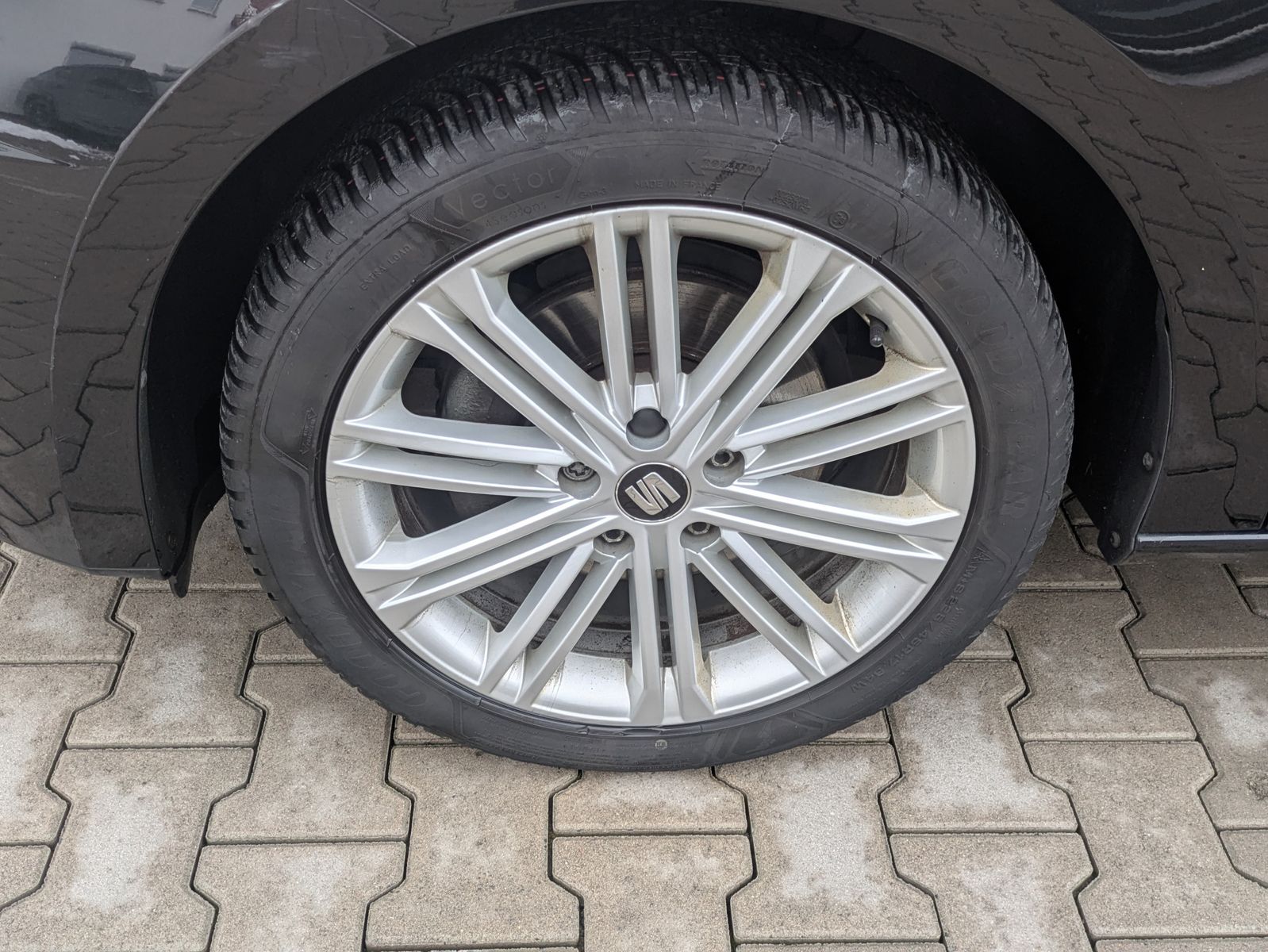 Fahrzeugabbildung SEAT Leon 1.4 TSI Xcellence LED*TEMP*PDC*APP*SOUND