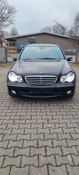 Mercedes-Benz C 280 4MATIC T AVANTGARDE Avantgarde - schwarze Mercedes-Benz C 280