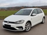 Volkswagen Golf VII Lim. 1.5 TSI R Line*LED*Navi*EU6*6Gang* - Volkswagen Golf: 6r Line