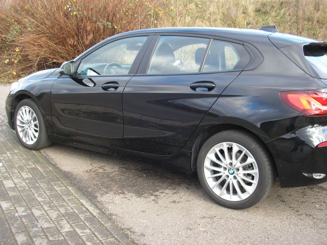 BMW 118i Advantage/LED/17 Zoll/Navi Prof/Dig-Tacho