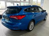 Ford Focus Turnier Titanium*Navi*Led*AHK.*1.Ha. - Ford Focus mit Diesel-Antrieb: Kombi, Titanium