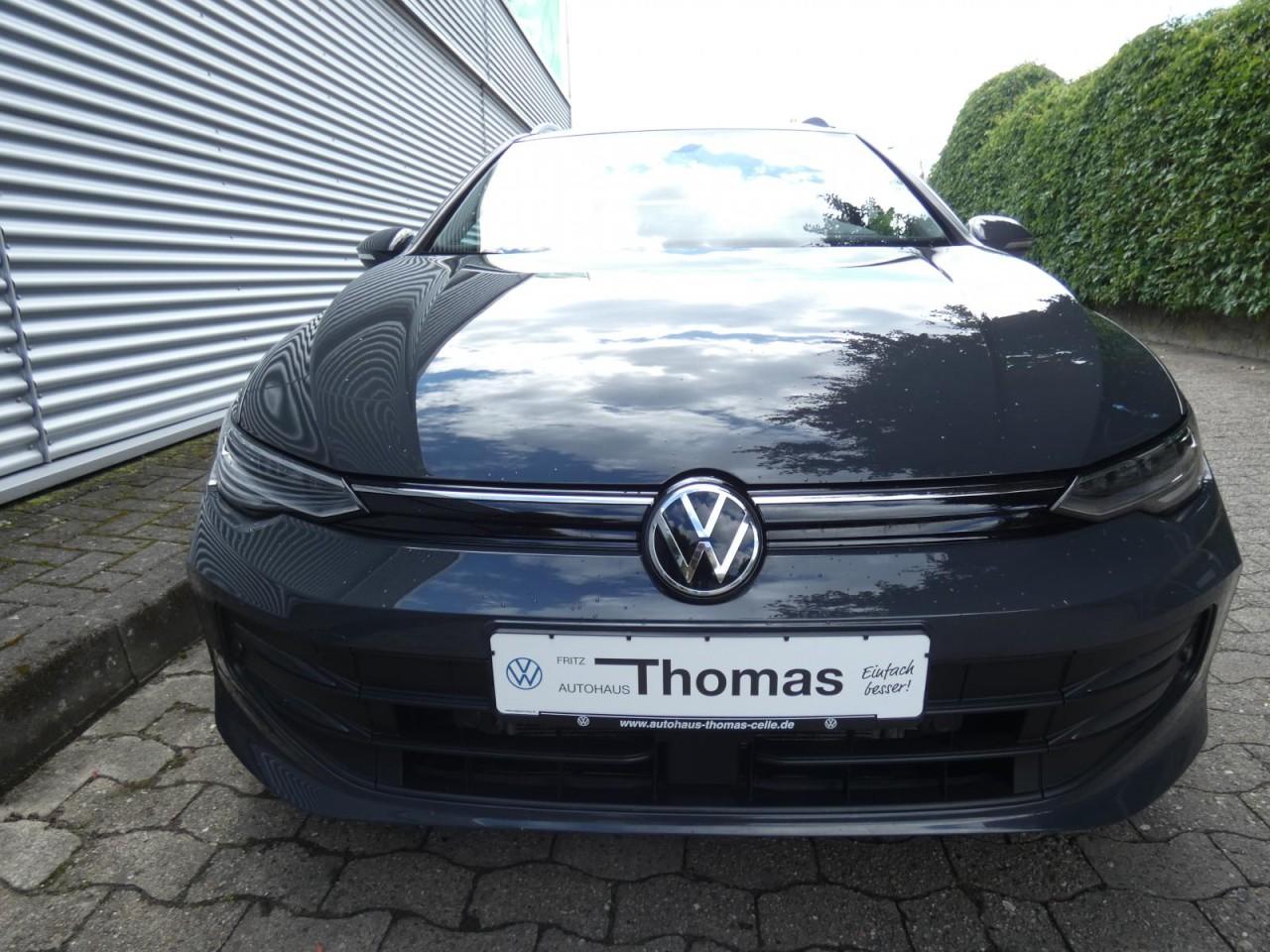 Volkswagen Golf VIII Variant 2.0 TDI Life LED AHK PDC ACC A