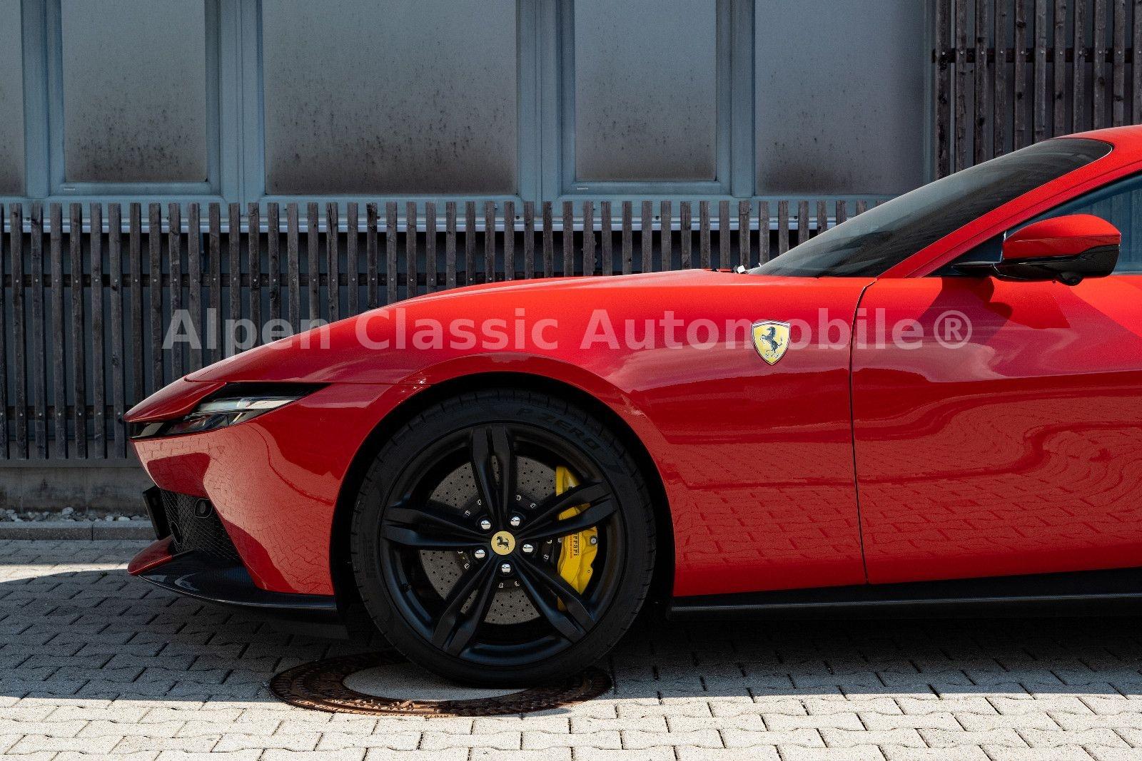 Ferrari Amalfi Carbon, Passenger Display, 360 Grad