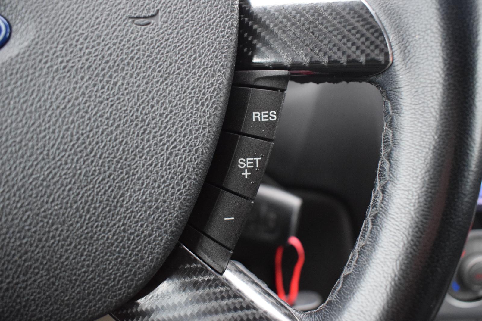 Ford Focus 2009 — photo 16