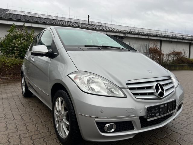 Mercedes-Benz A 200 A -Klasse A 200*AUTOMATIK*PDC*SITZHEIZUNG!