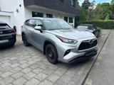 Toyota Highlander XLE 7-Sitzer - Toyota Highlander