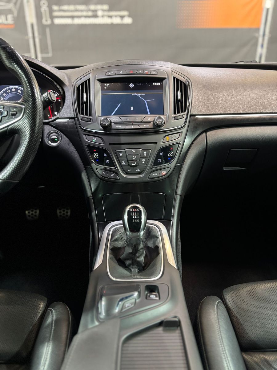 Fahrzeugabbildung Opel Insignia OPC Innovation 4x4#Kamera#Bose#beheizb.
