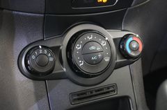 Fahrzeugabbildung Ford Fiesta 1.3 TREND 3-TÜR KLIMA/LED/USB/BI-COLOR