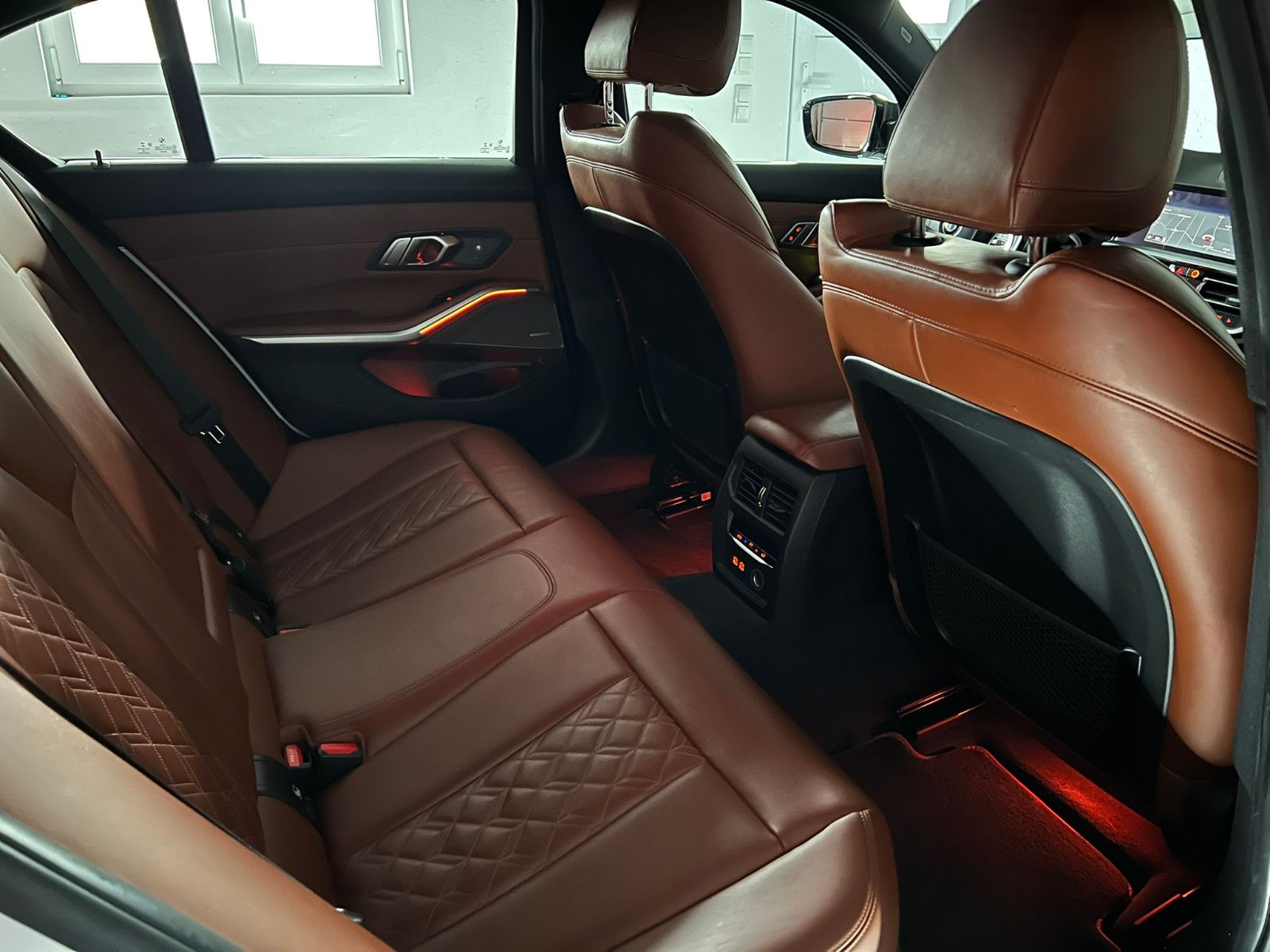 Fahrzeugabbildung BMW M340 i xDrive Lim./AMBI+/H&K/LASER/360*/DE FZG