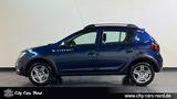 Dacia Sandero II Stepway AUTOMATIK-KAM-TEMPO-NAVI - Dacia Sandero Gebrauchtwagen in Hamburg