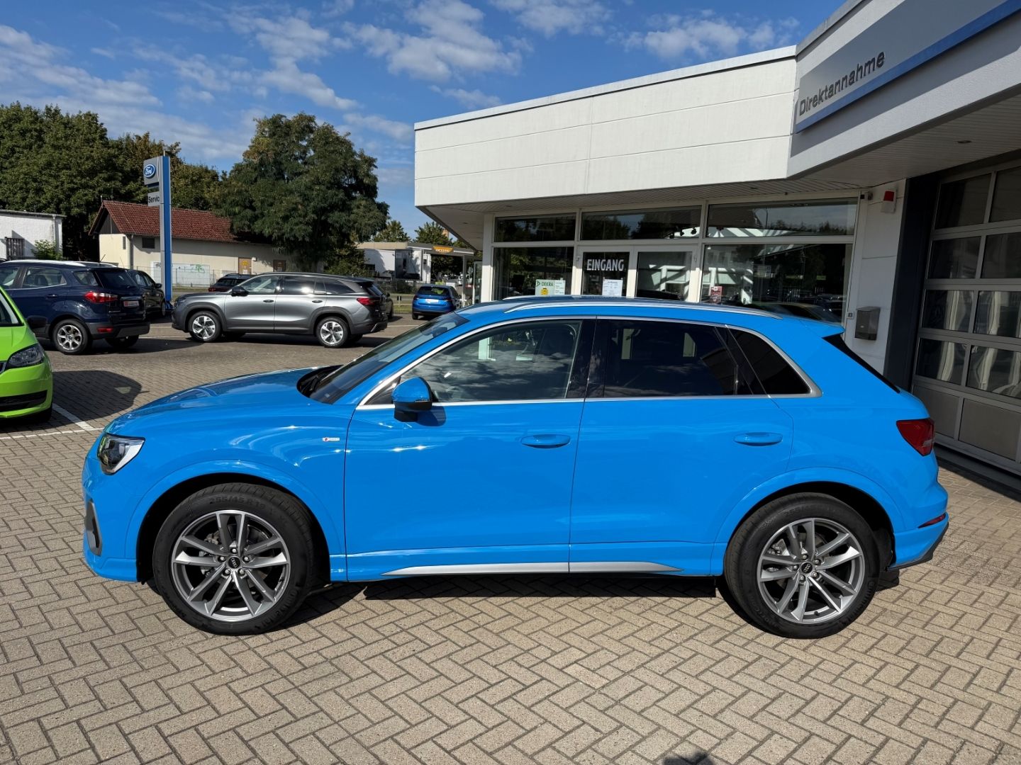 Fahrzeugabbildung Audi Q3 35 TDI S Line LED ACC TWA Navi el. Heckkl. Fu