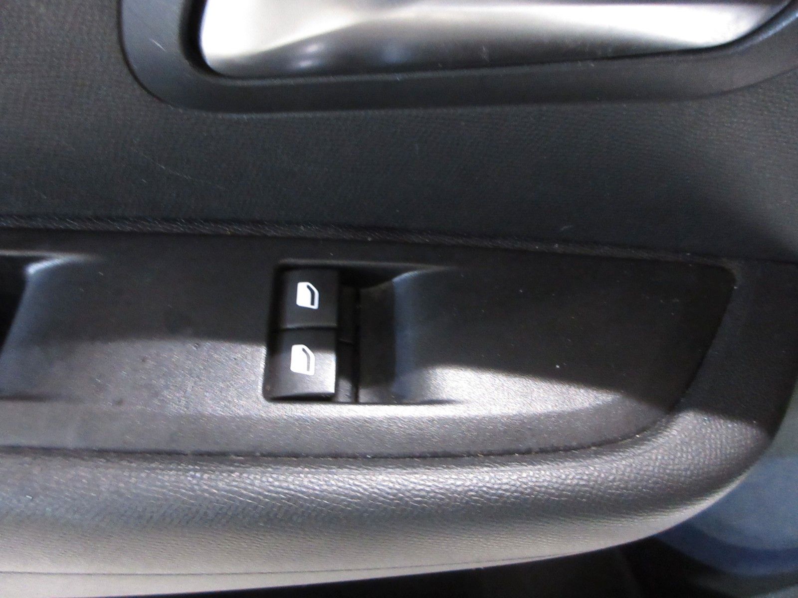 Fahrzeugabbildung Peugeot 208 1.2 Like KLIMA/TEMPOMAT/SPURASSISTENT